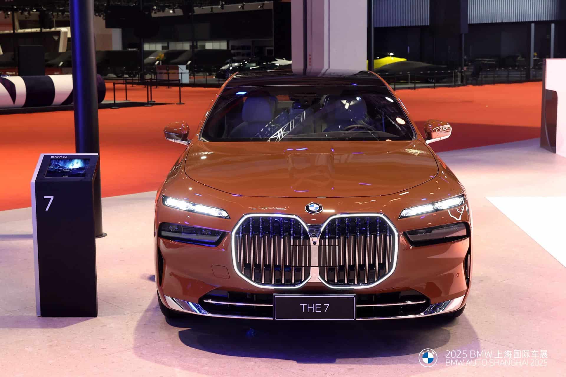 BMW 740LI ORANGE COLOR 02