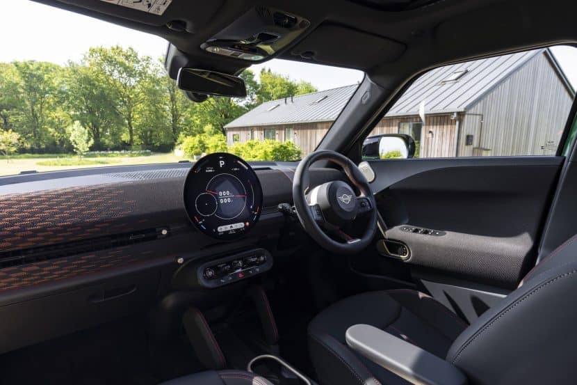 MINI ACEMAN JOHN COOPER WORKS BRITISH RACING GREEN 58