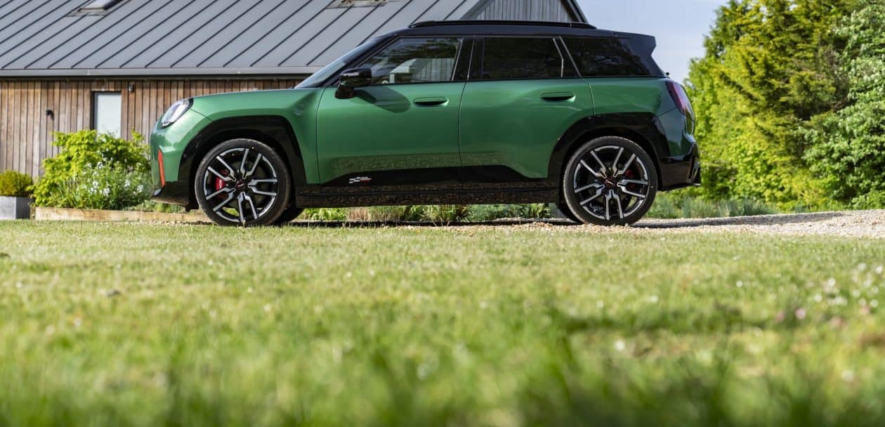 MINI ACEMAN JOHN COOPER WORKS BRITISH RACING GREEN 63