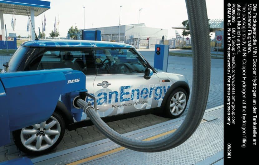 MINI COOPER HYDROGEN 01 MINI COOPER HYDROGEN 01