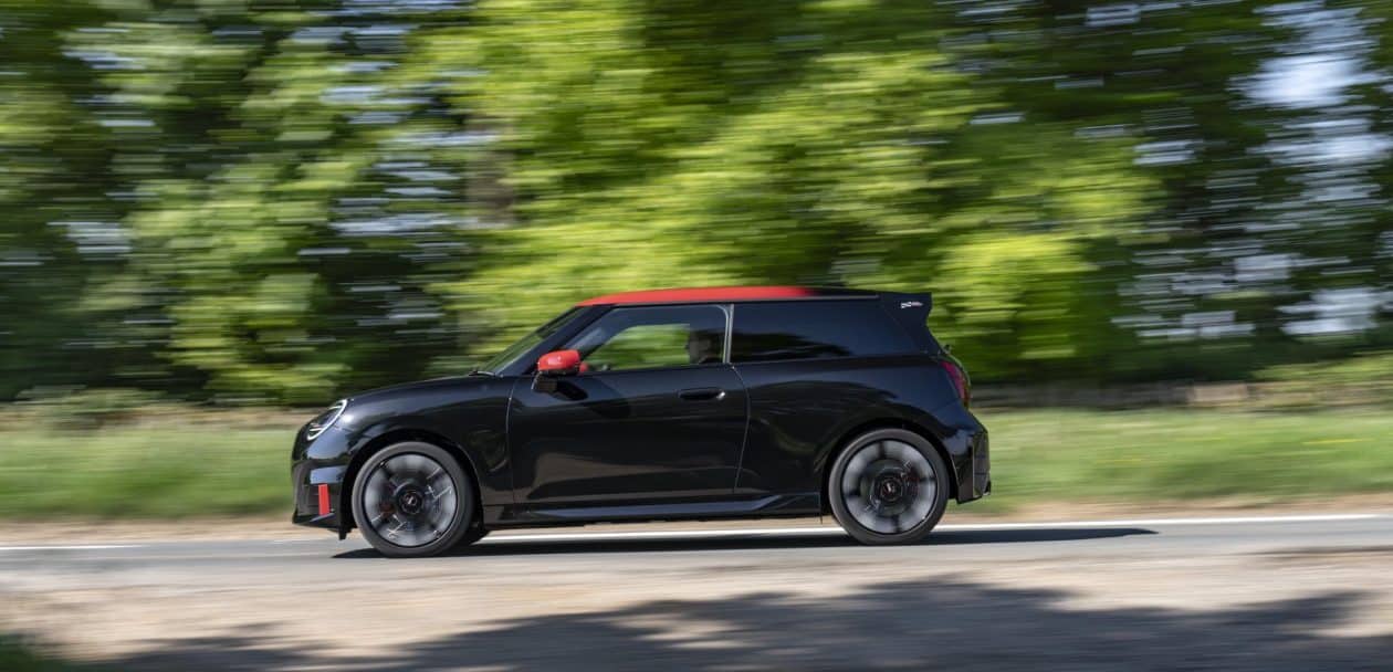 MINI COOPER JCW ELECTRIC J01 MIDNIGHT BLACK 16