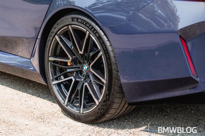 2025 BMW M5 G90 SEPIA METALLIC 04 2025 BMW M5 G90 SEPIA METALLIC 04