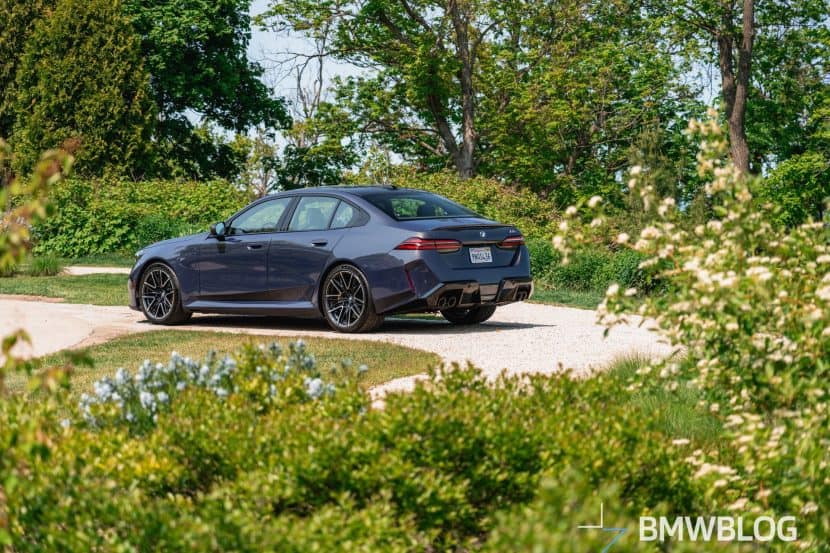 2025 BMW M5 G90 SEPIA METALLIC 17 2025 BMW M5 G90 SEPIA METALLIC 17