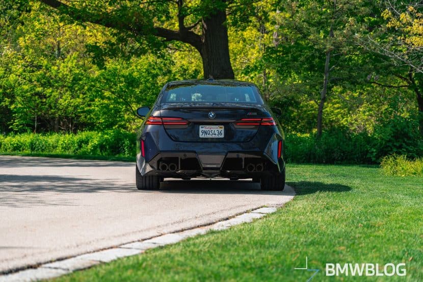 2025 BMW M5 G90 SEPIA METALLIC 52 2025 BMW M5 G90 SEPIA METALLIC 52