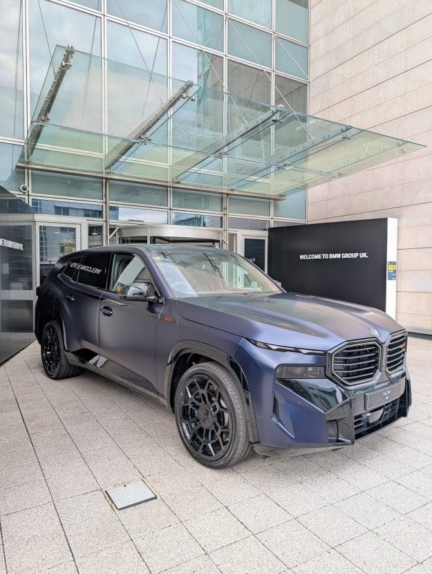 2026 BMW XM FROZEN TANZANITE BLUE 00 2026 BMW XM FROZEN TANZANITE BLUE 00