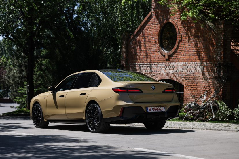 BMW 7 SERIES DESERT SAND UNI 11