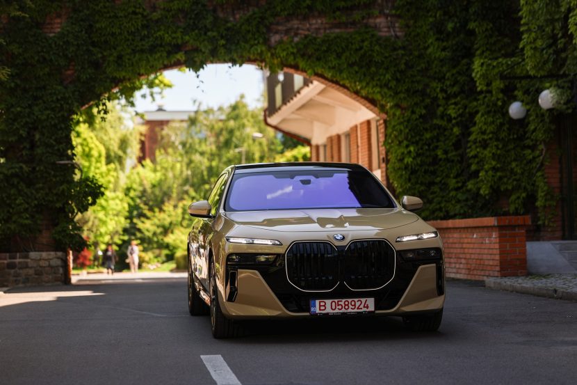 BMW 7 SERIES DESERT SAND UNI 74 BMW 7 SERIES DESERT SAND UNI 74