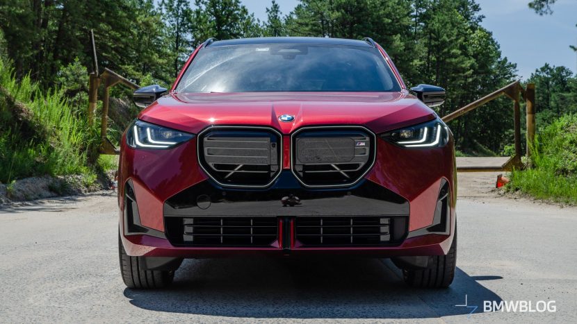 2025 BMW X3 M50 FIRE RED kidney grille