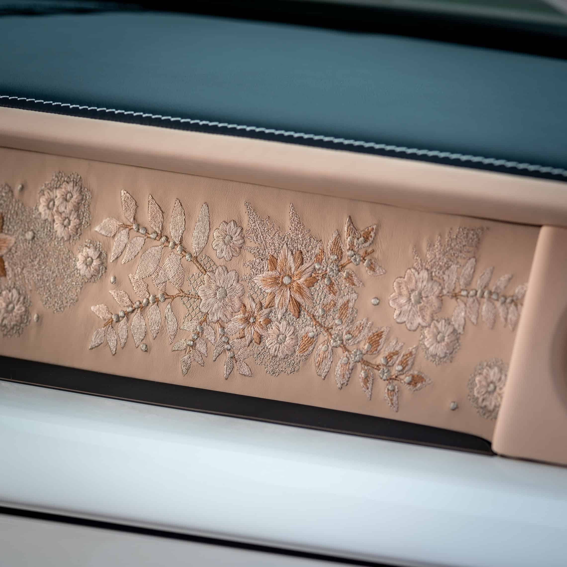 ROLLS ROYCE PHANTOM DENTELLE 3