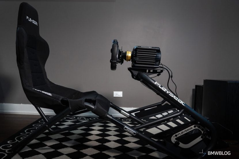 FANATEC STEERING WHEELBASE PLAYSEAT TROPHY03