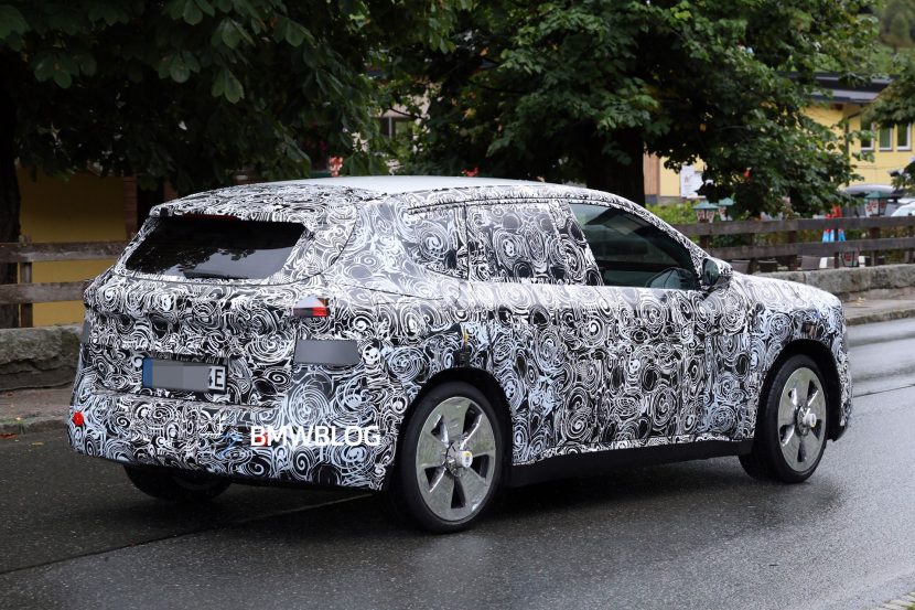 2028 BMW X1 IX1 NB5 SPY PHOTOS 03 2028 BMW X1 IX1 NB5 SPY PHOTOS 03