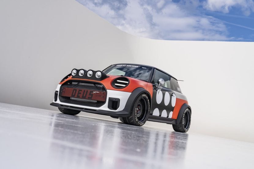 MINI DEUS MACHINA with rally features