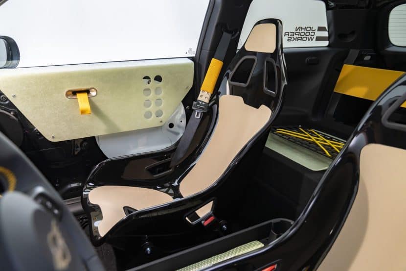 MINI DEUS ex MACHINA The Skeg interior design