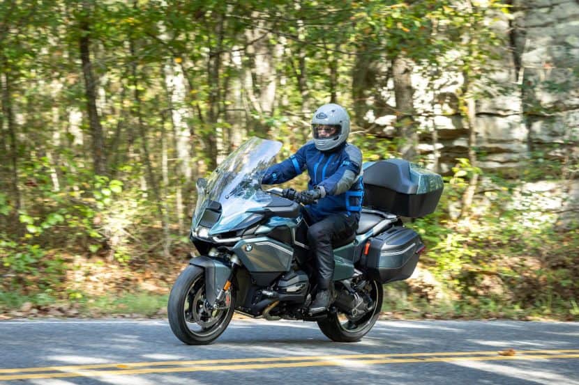 BMW R 1300 RT REVIEW 06