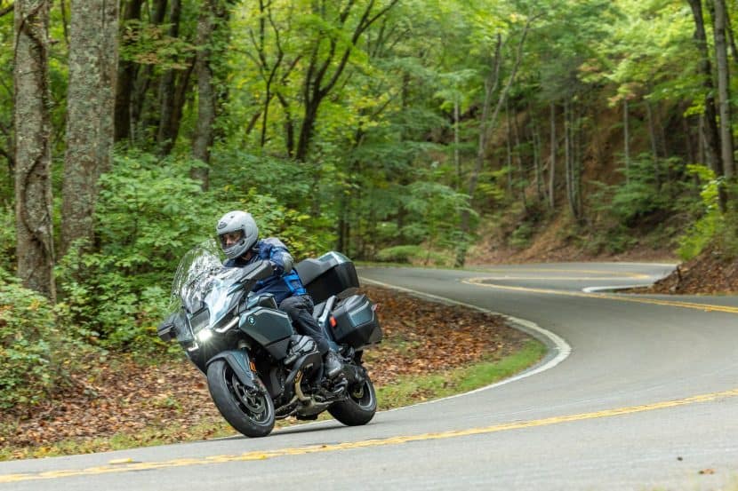 BMW R 1300 RT REVIEW on the road