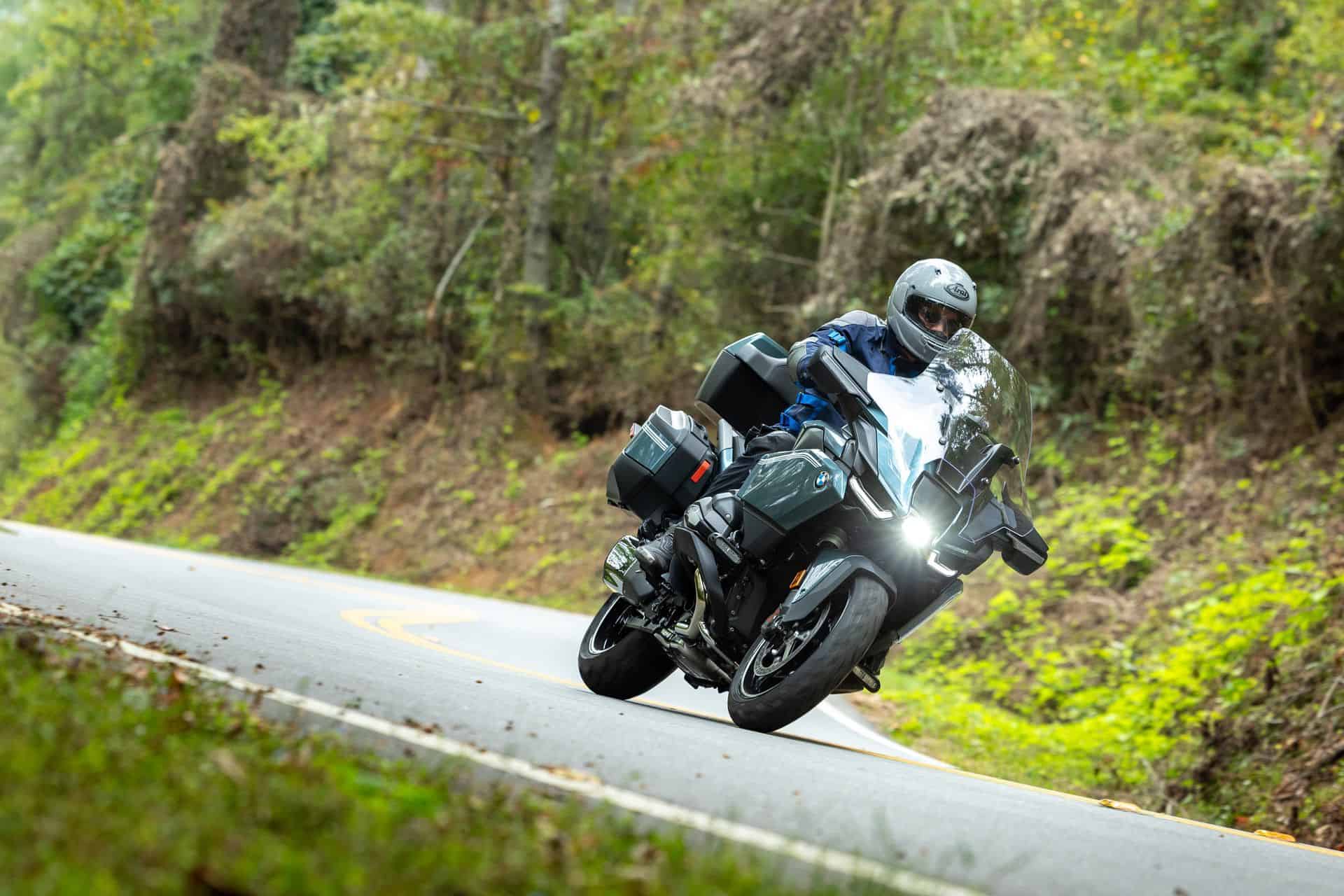 BMW’s 2026 R 1300 RT brings the most powerful boxer engine ever, ASA clutchless shifting, and adaptive suspension to redefine sport-touring comfort.