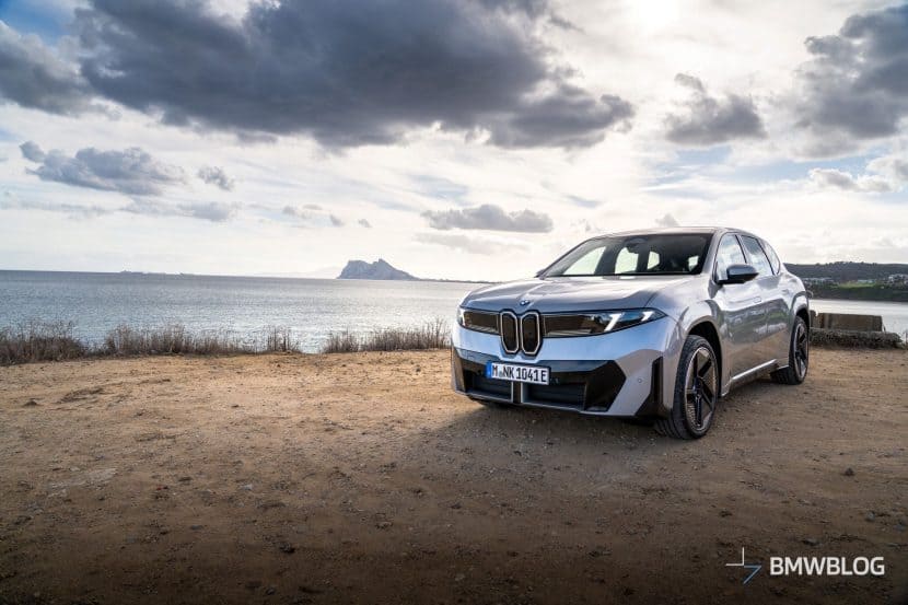 2025 BMW IX3 SPACE SILVER 04