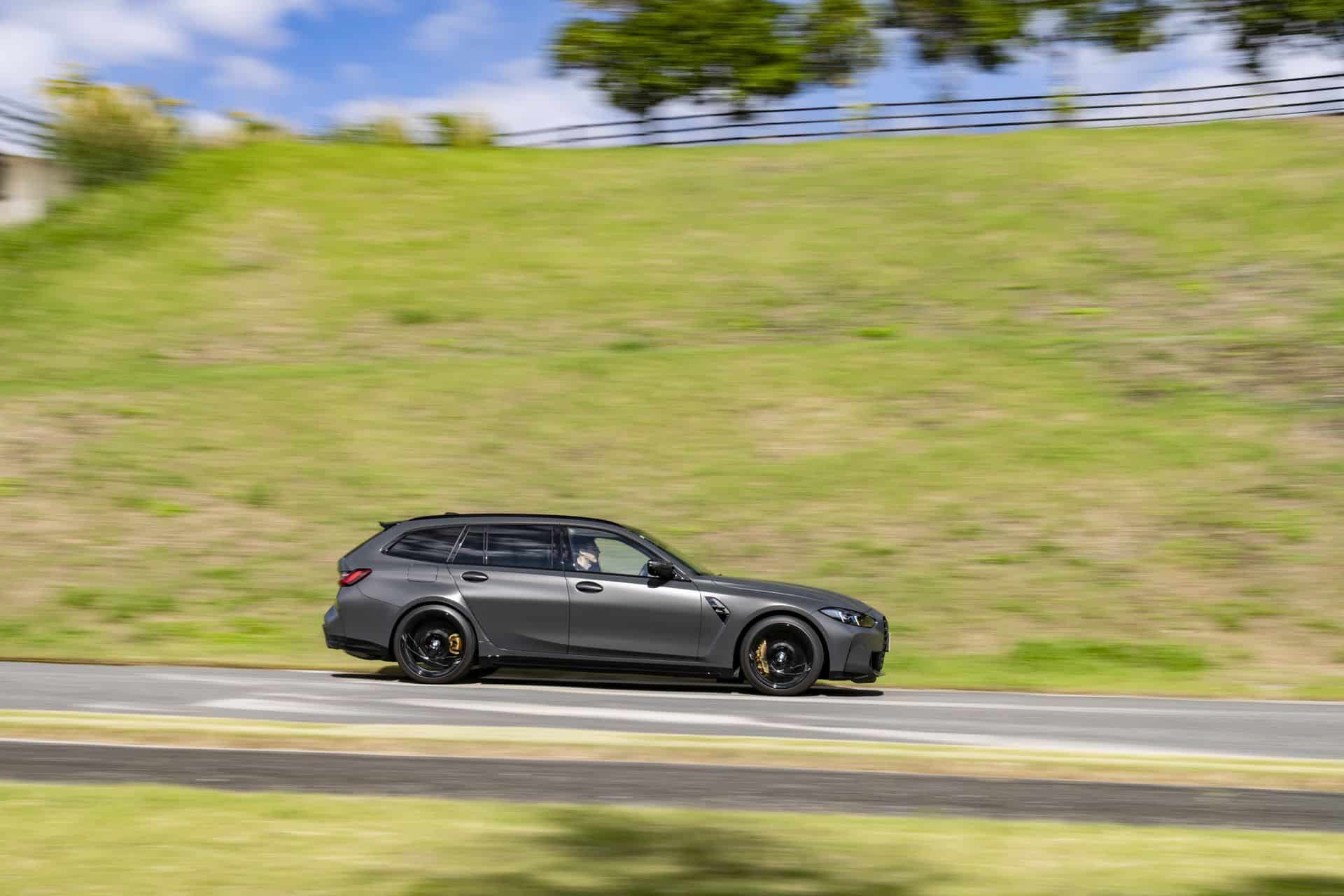 2025 BMW M3 TOURING test drive in Japan