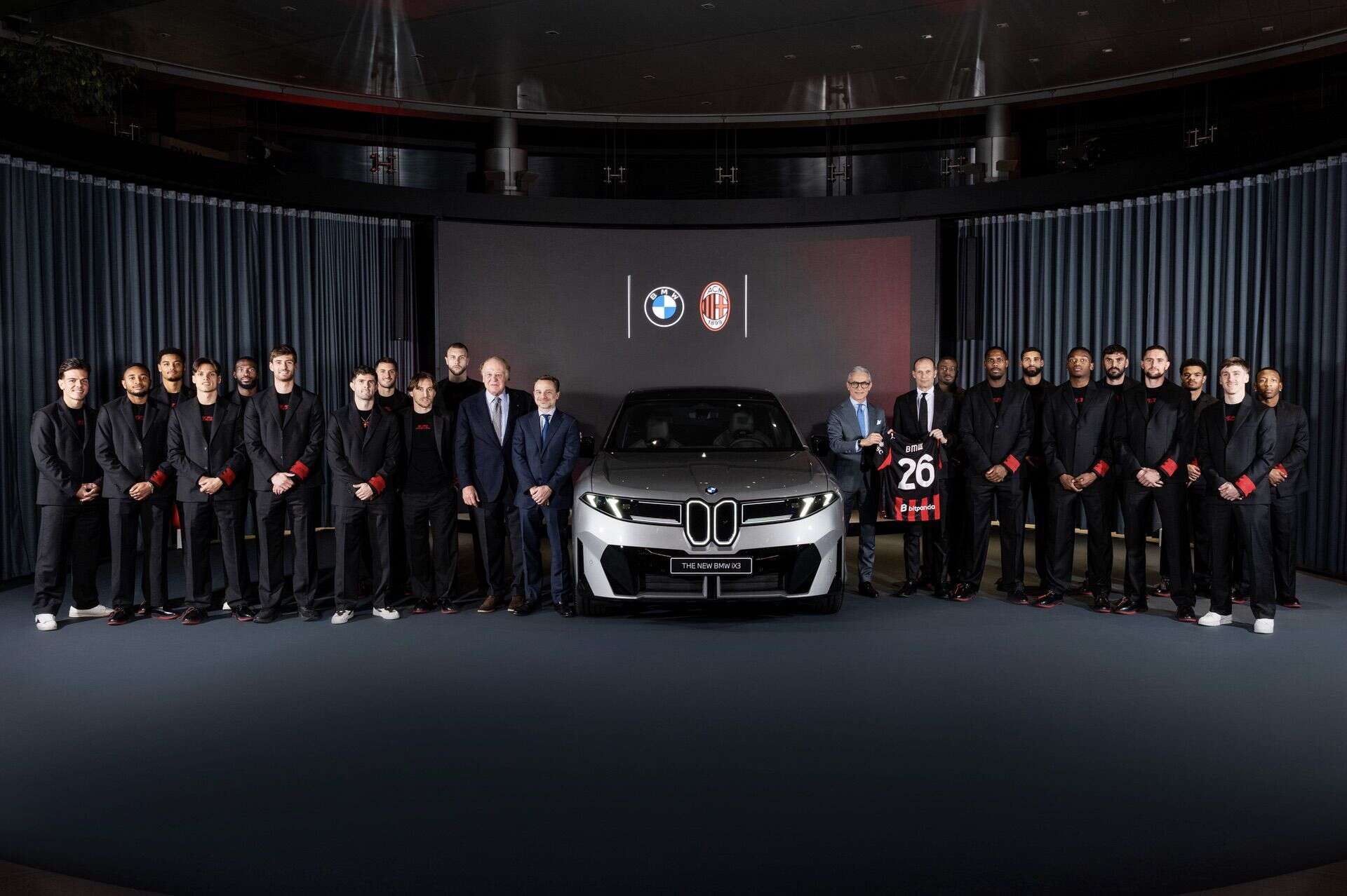 BMW Italia delivers new vehicles to AC Milan at House of BMW Italia