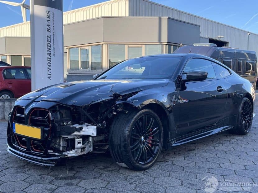 CRASHED BMW M4 CSL 4 CRASHED BMW M4 CSL 10