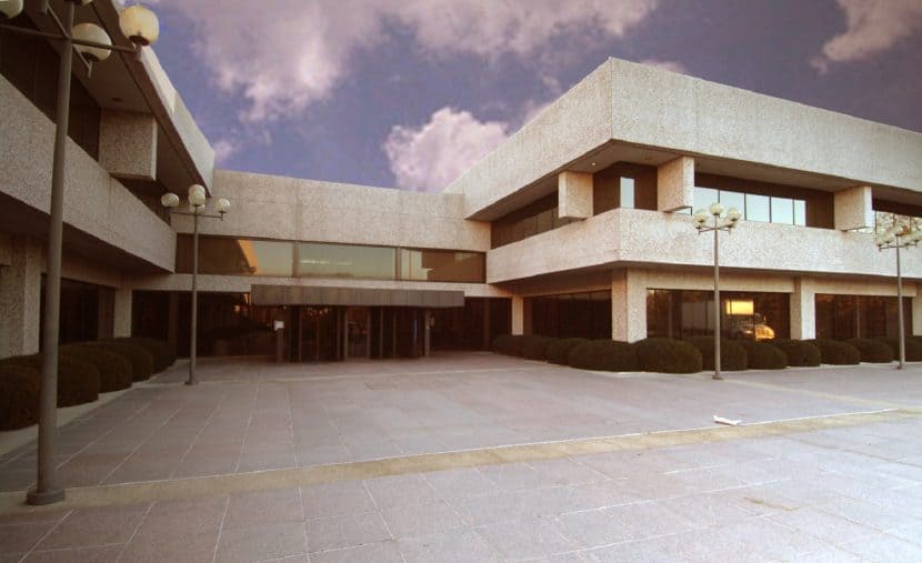 P90625320 HIGHRES BMW NA 50TH ANNIVERS