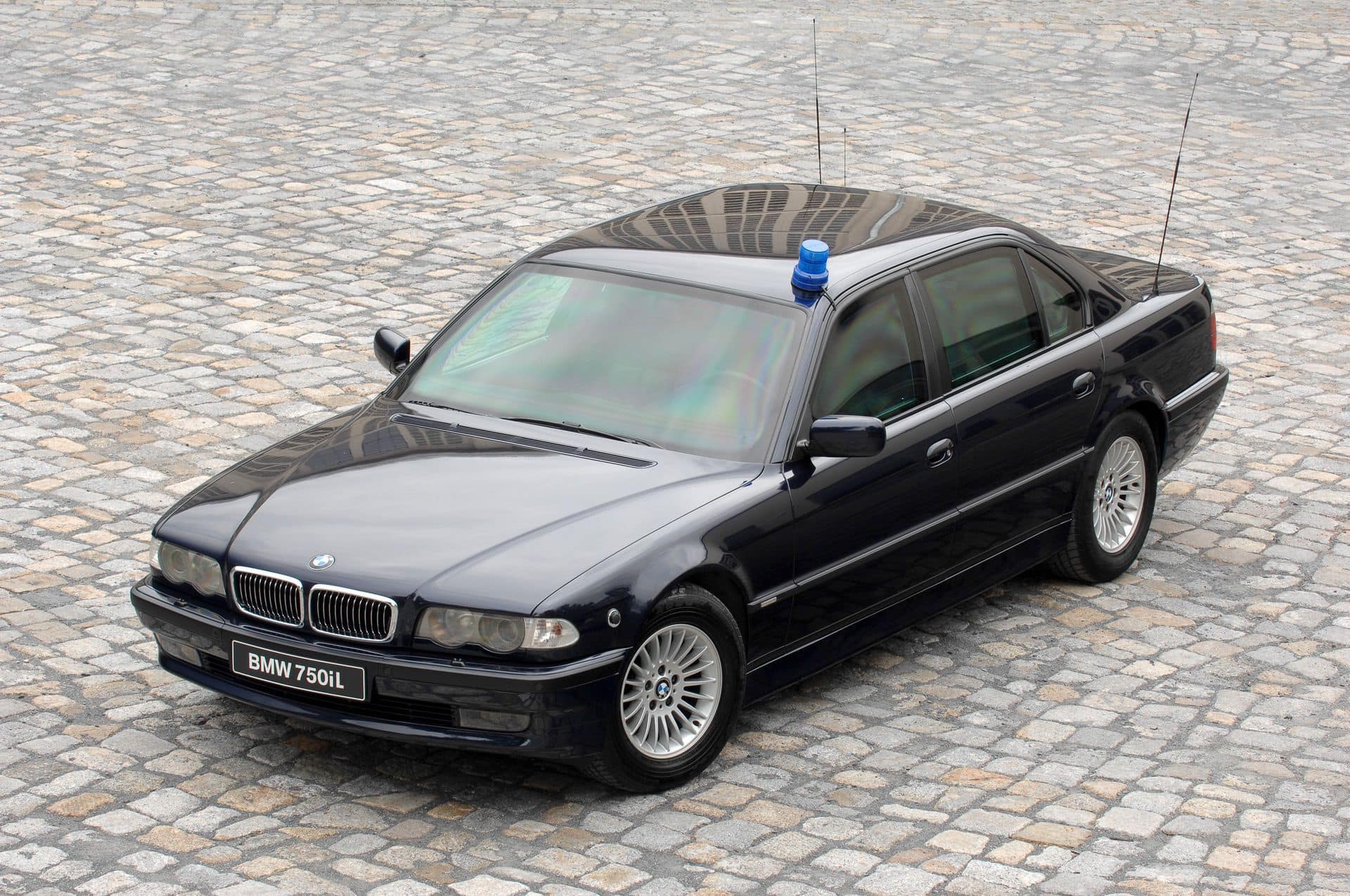 BMW 750IL SECURITY VEHICLE E38 chassis in 1996