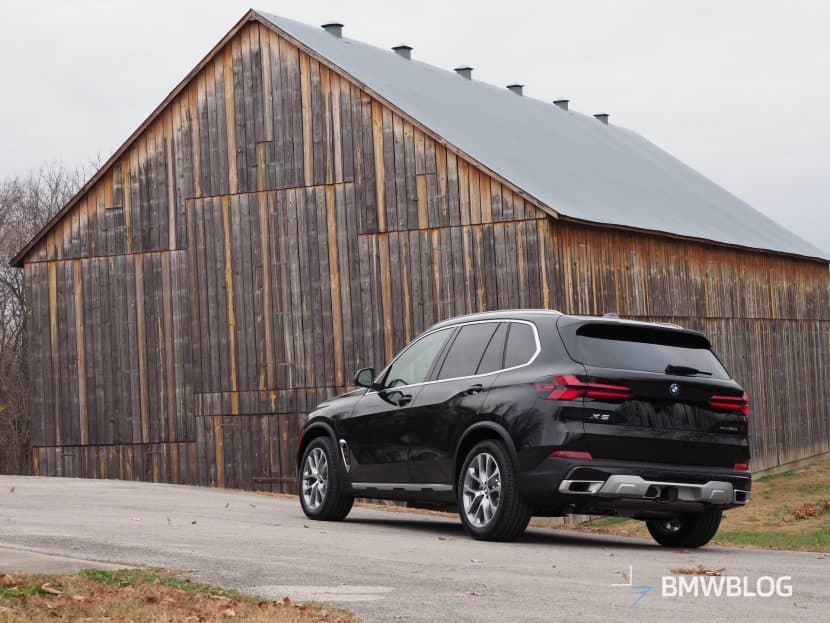 BMW X5 XDRIVE50E REVIEW 00