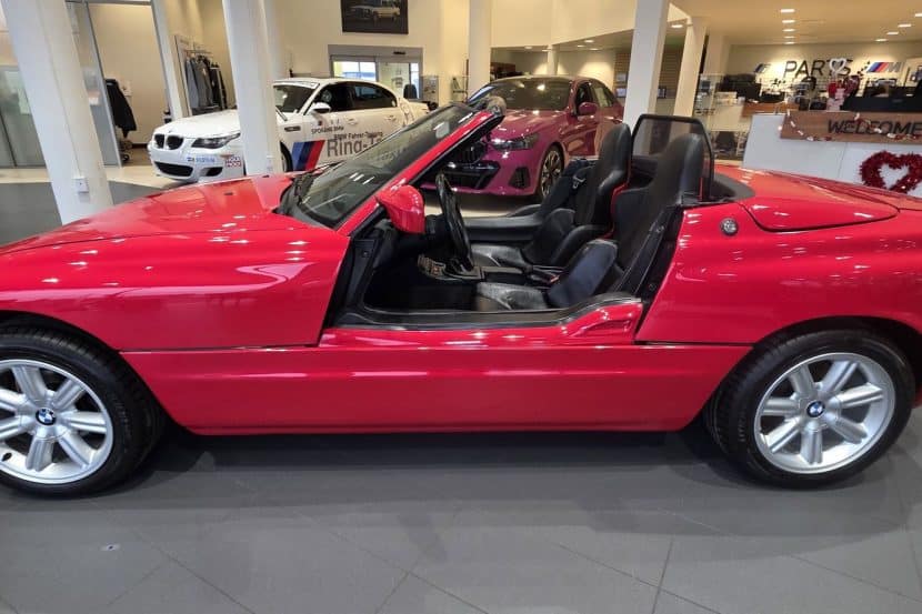 Rejected By BMW, The Original Z1 Headlights Were Used By The Dodge Viper