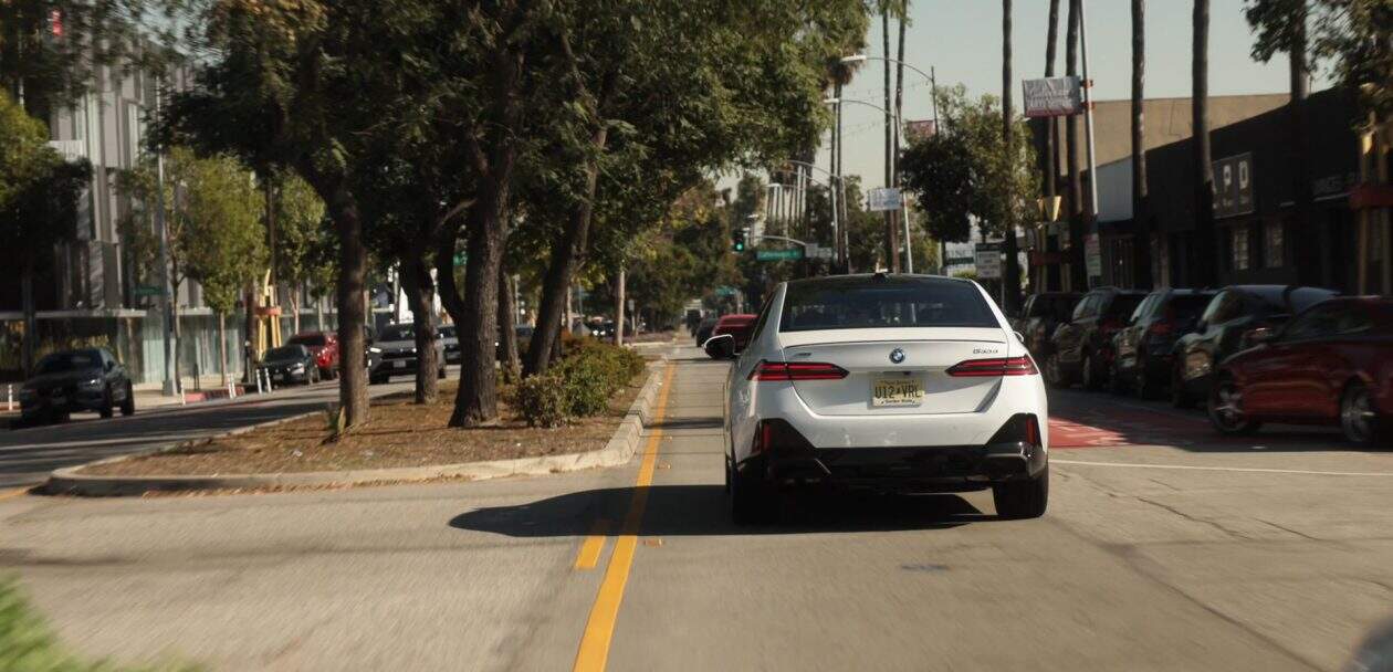 2025 BMW 550E TEST DRIVE 01