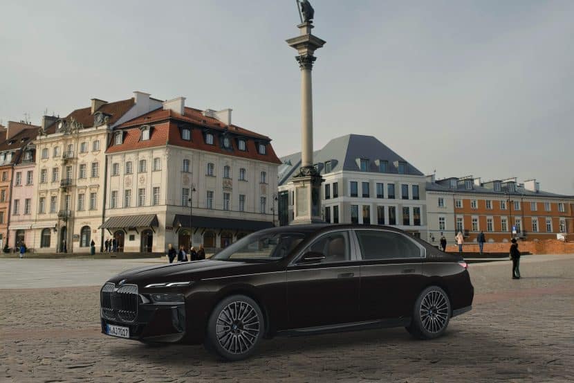 BMW 7 Series Nero Lusso Debuts With Dark Accents