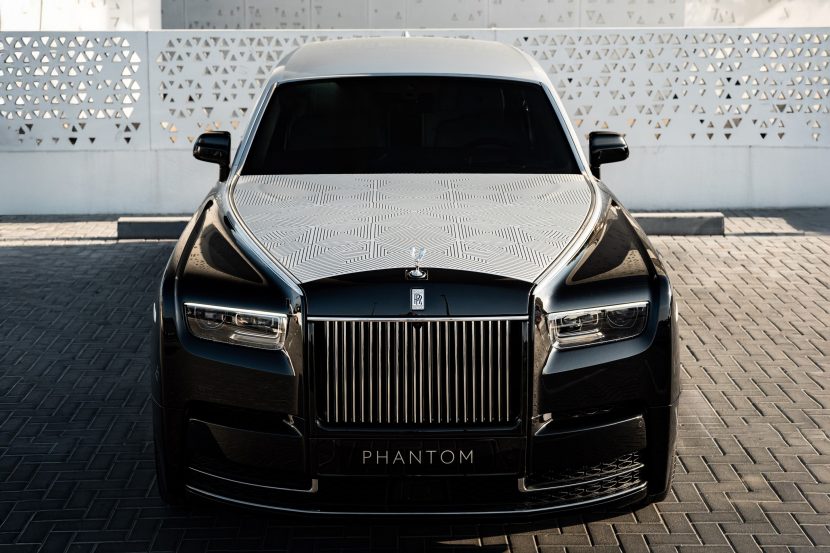 Rolls-Royce Spent Years Perfecting This Intricate Laser-Engraved Hood