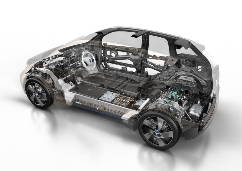 BMW I3 WITH RANGE EXTENDER 1
