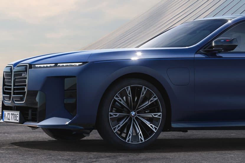 2027 BMW M760e Reveals New M Mirror Design, 22-Inch Wheels