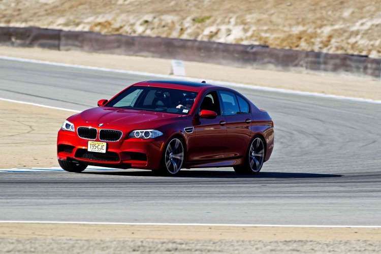 Video Review: 2013 BMW M5 by InsideLine