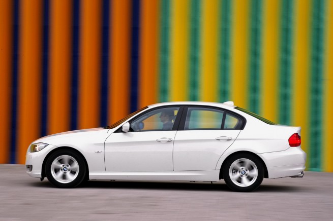 BMW-320d-EfficientDynamics-7