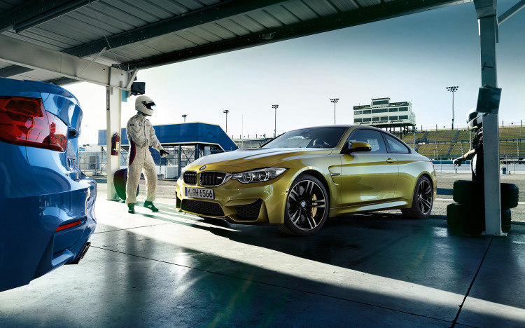 BMW-M4-F82-Coupe-Wallpaper-1920-1200-03
