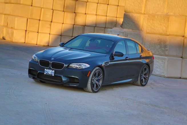 BMW M5-26