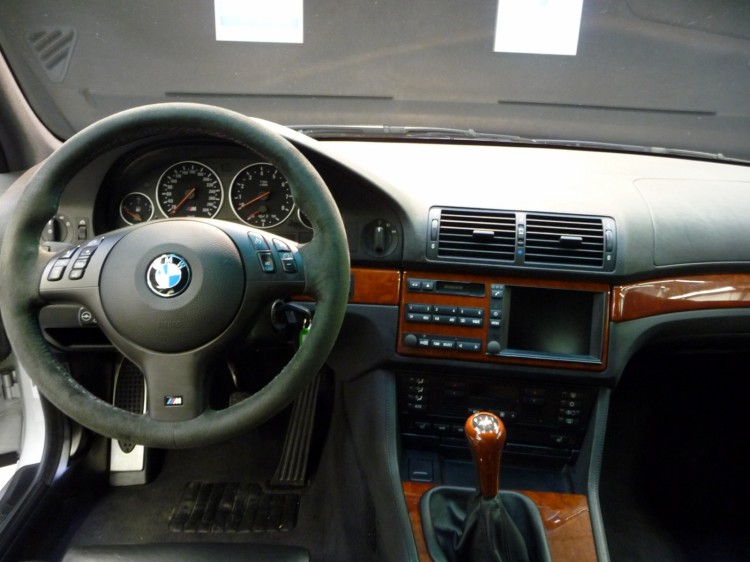 BMW-M5-E39-Touring-10 The interior of the E39 BMW M5 Touring