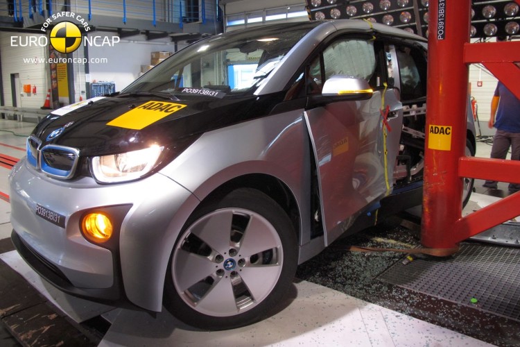 BMW-i3-EuroNCAP-4[2]