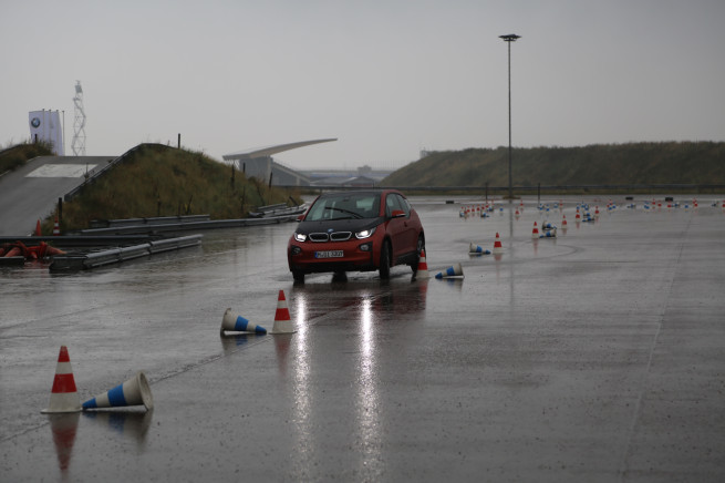 BMW i3 review - Shawn Molnar | BMWBLOG-73