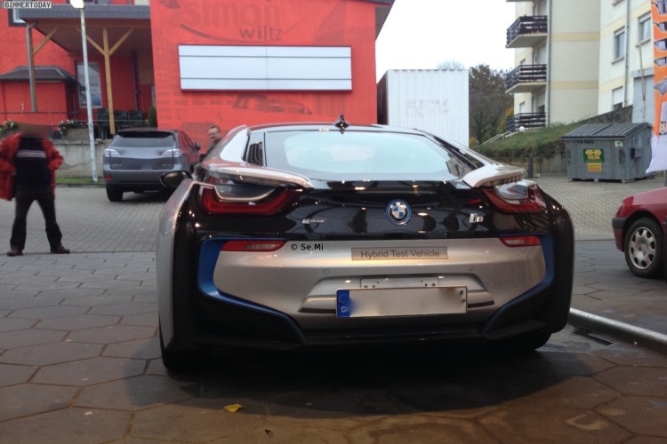 New BMW i8 spotted on the road in Frankfurt