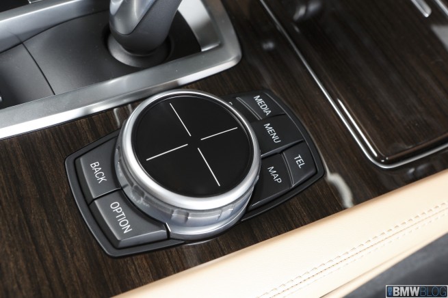 BMW iDrive Touch Controller-10