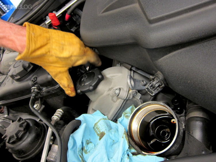 BMW-oil-change-castrol-45