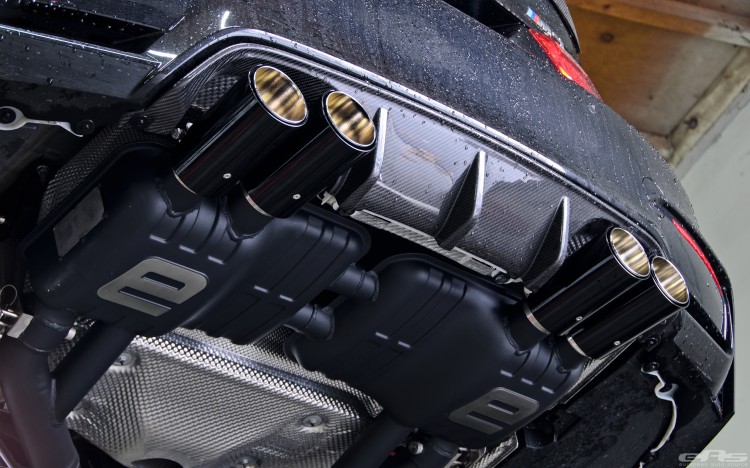 Black Sapphire BMW M4