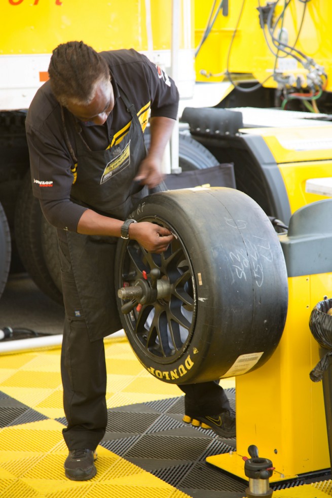 Dunlop Motorsport - Michael Blaskivich - BMWBLOG-21