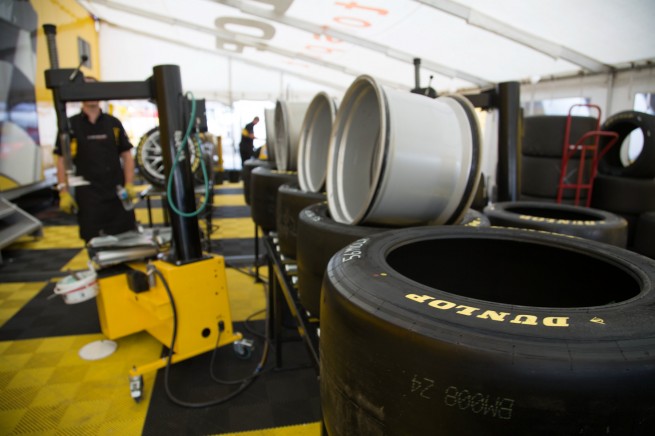 Dunlop Motorsport - Michael Blaskivich - BMWBLOG-31