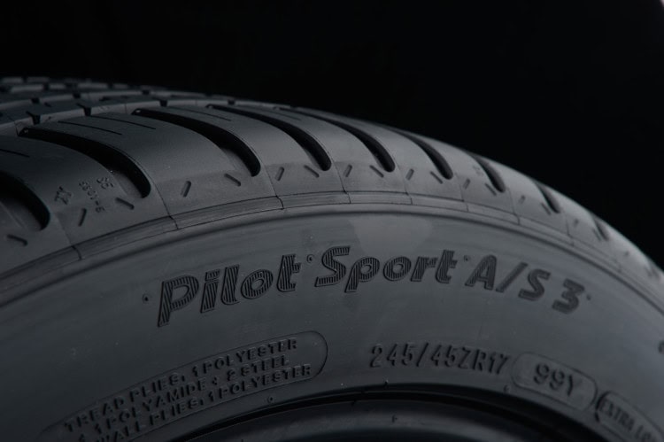 Michelin-Pilot-Sport-Alll-Season-3-Side