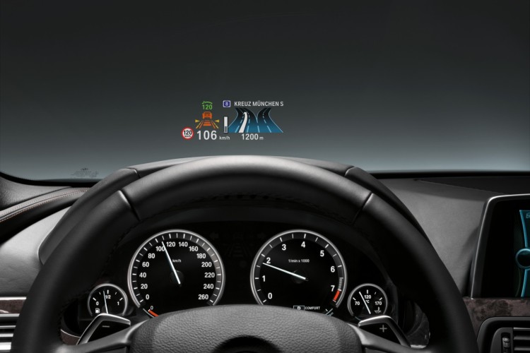 VIDEO: How can BMW’s Head-Up Display support driving?
