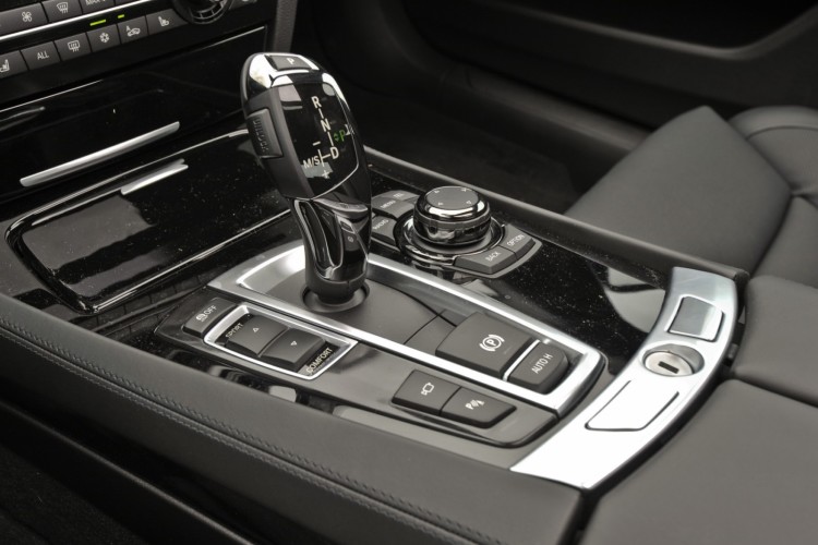 Exclusive Photos: ALPINA B7 at the race track