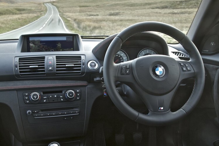 Photo Gallery: BMW 1M in the UK